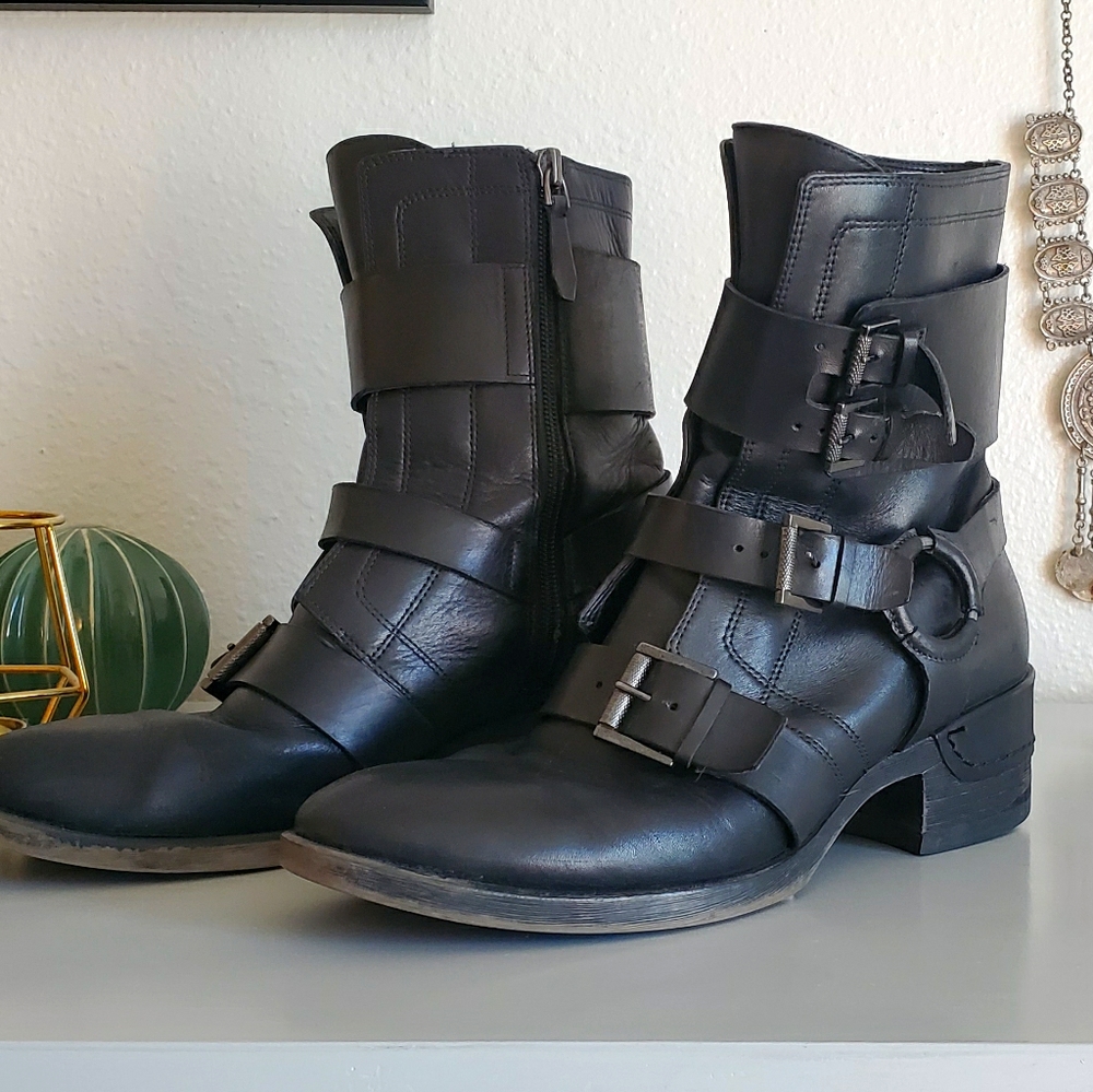 Kenneth Cole Moto Boot